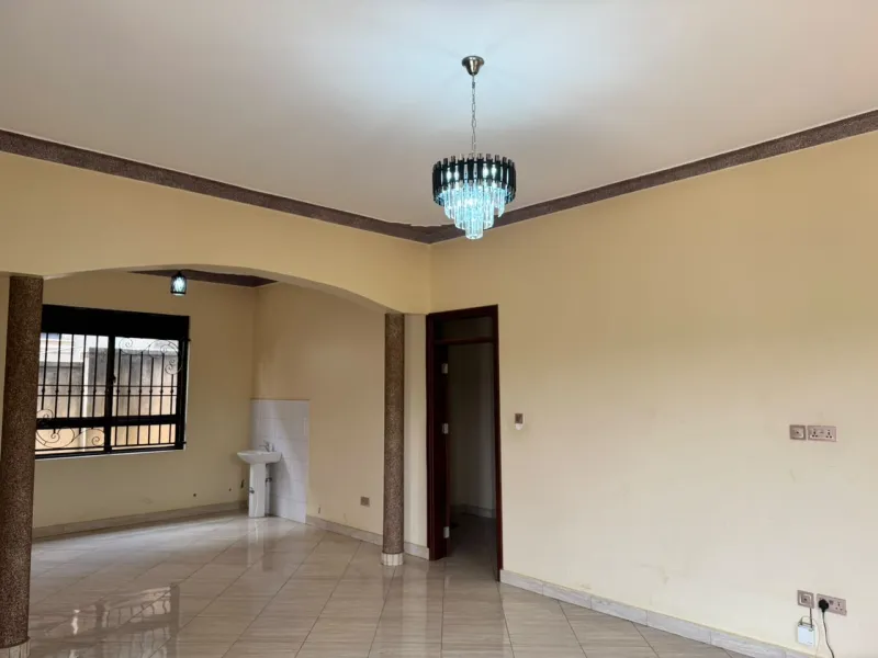 4 bedroom Family house for rent in Nsasa Residential Estate