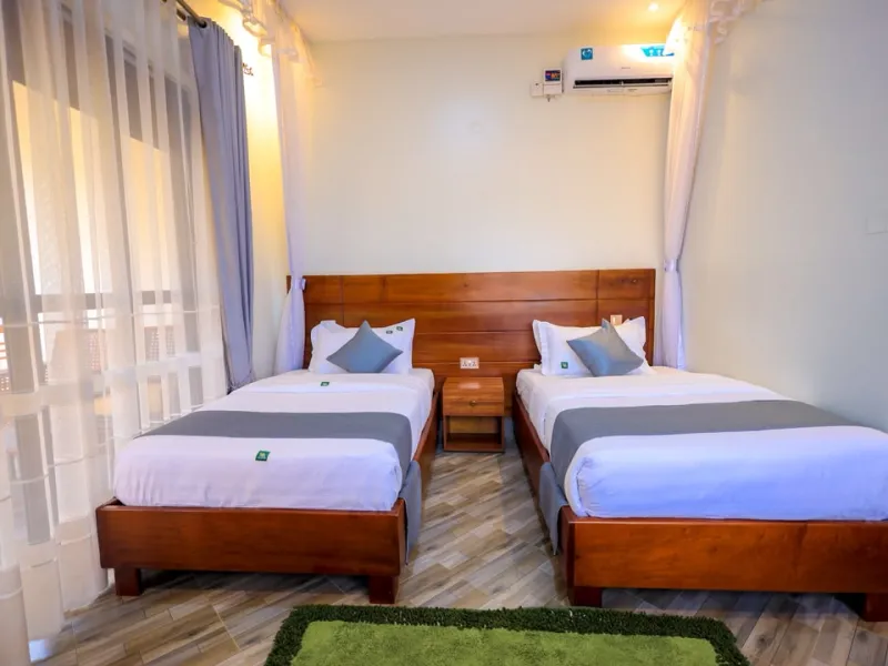 DE ALENA VILLAS AND HOTEL